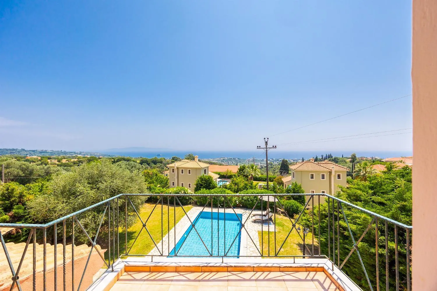 Ilios Kefalonia Svoronata 0*,